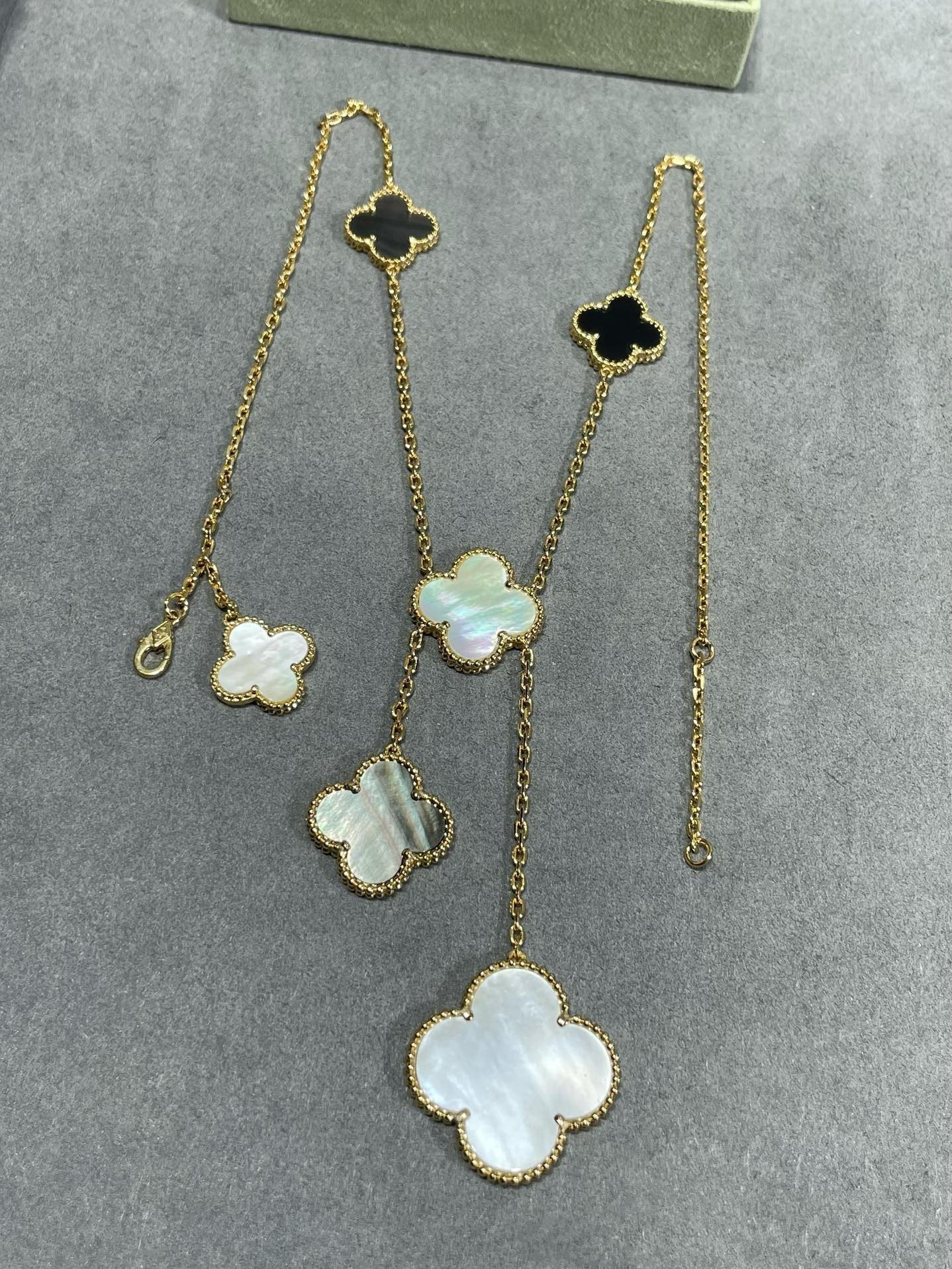 [Ornora Jewelry]CLOVER 6 MOTIF MOP ONYX GOLD NECKLACE