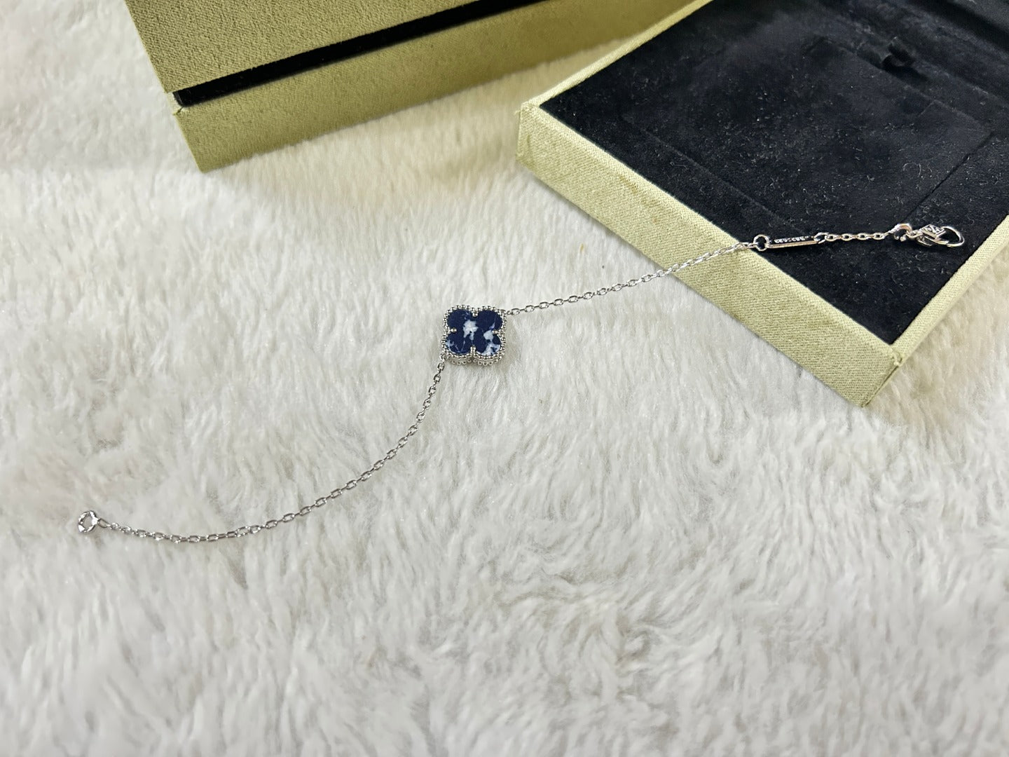 [Ornora Jewelry]CLOVER 1 MOTIF PIETERSITE BRACELET