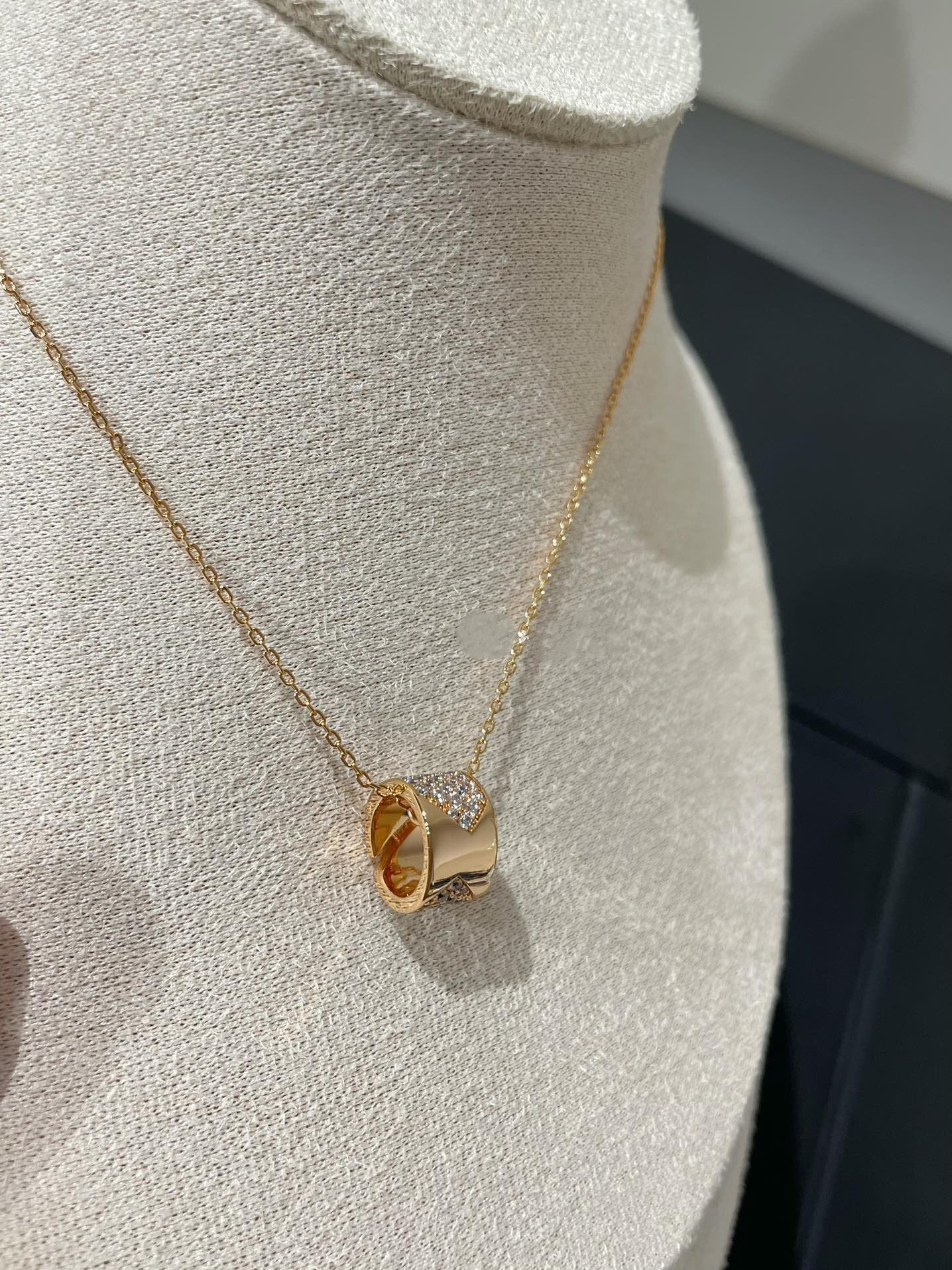 [Ornora Jewelry]LIENS EVIDENCE DIAMOND PAVED NECKLACE
