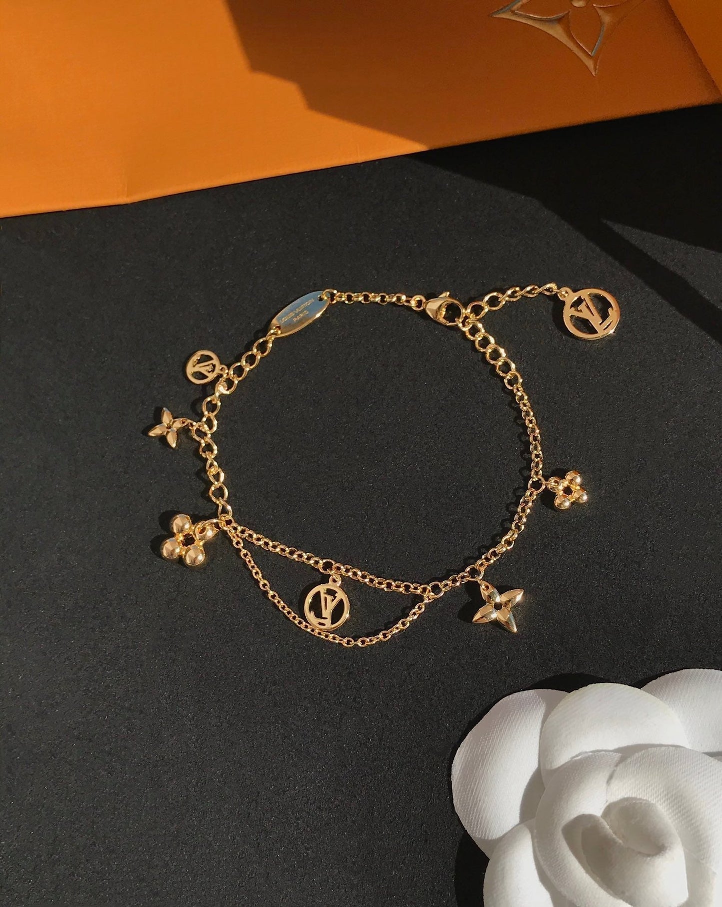 [Ornora Jewelry]BLOOMING PINK GOLD MOP BRACELET