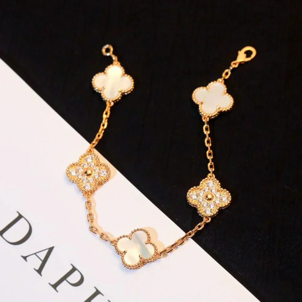 [Ornora Jewelry]CLOVER WHITE PEARL MOP 5 MOTIF BRACELET COLLECTION