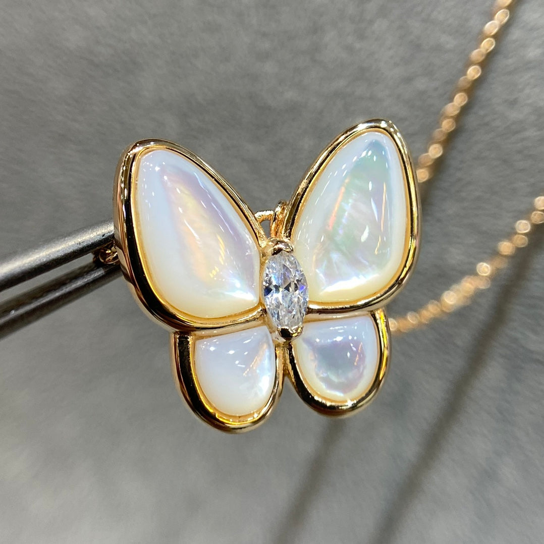 [Ornora Jewelry]BUTTERFLY MOP DIAMOND NECKLACE