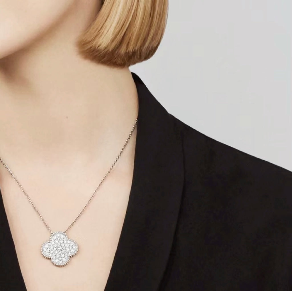 [Ornora Jewelry]CLOVER 25MM LARGE PENDANT DIAMOND PAVED SILVER NECKLACE