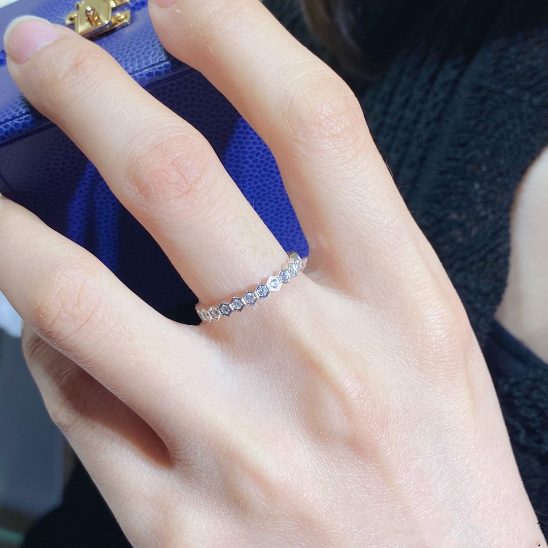 [Ornora Jewelry]BEE LOVE DIAMOND PAVED SMALL RING