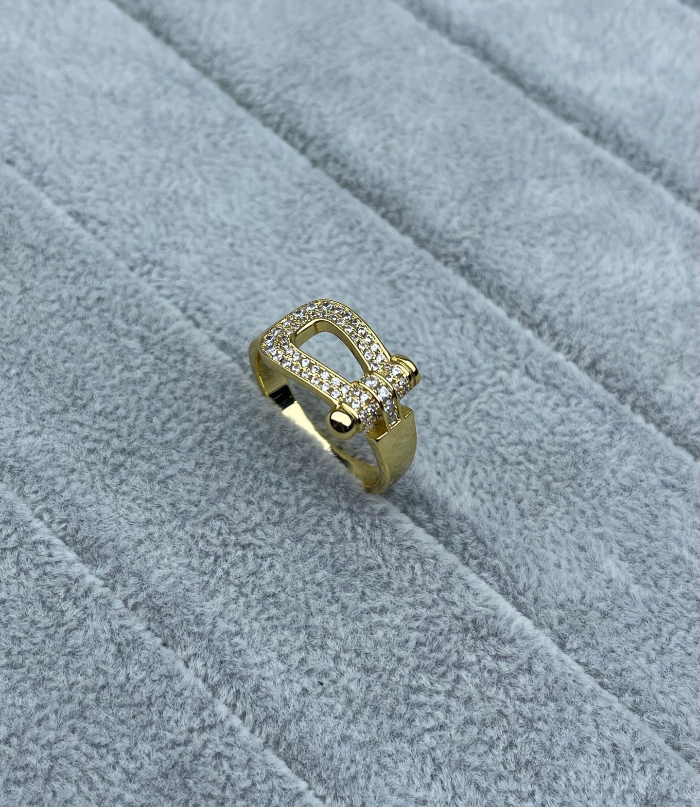 [Ornora Jewelry]Wide Hoof-Shaped Diamond-Studded Ring