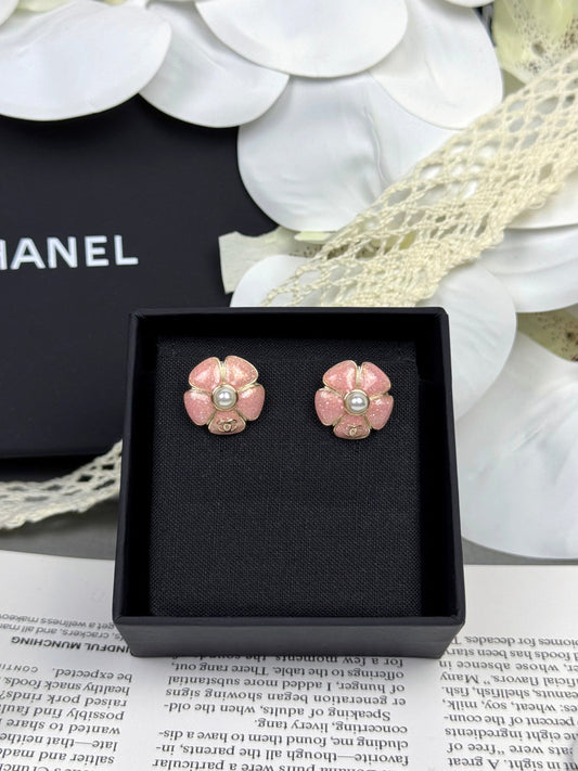 [Ornora Jewelry]26C Pink Camellia Pearl Enamel Stud Earrings