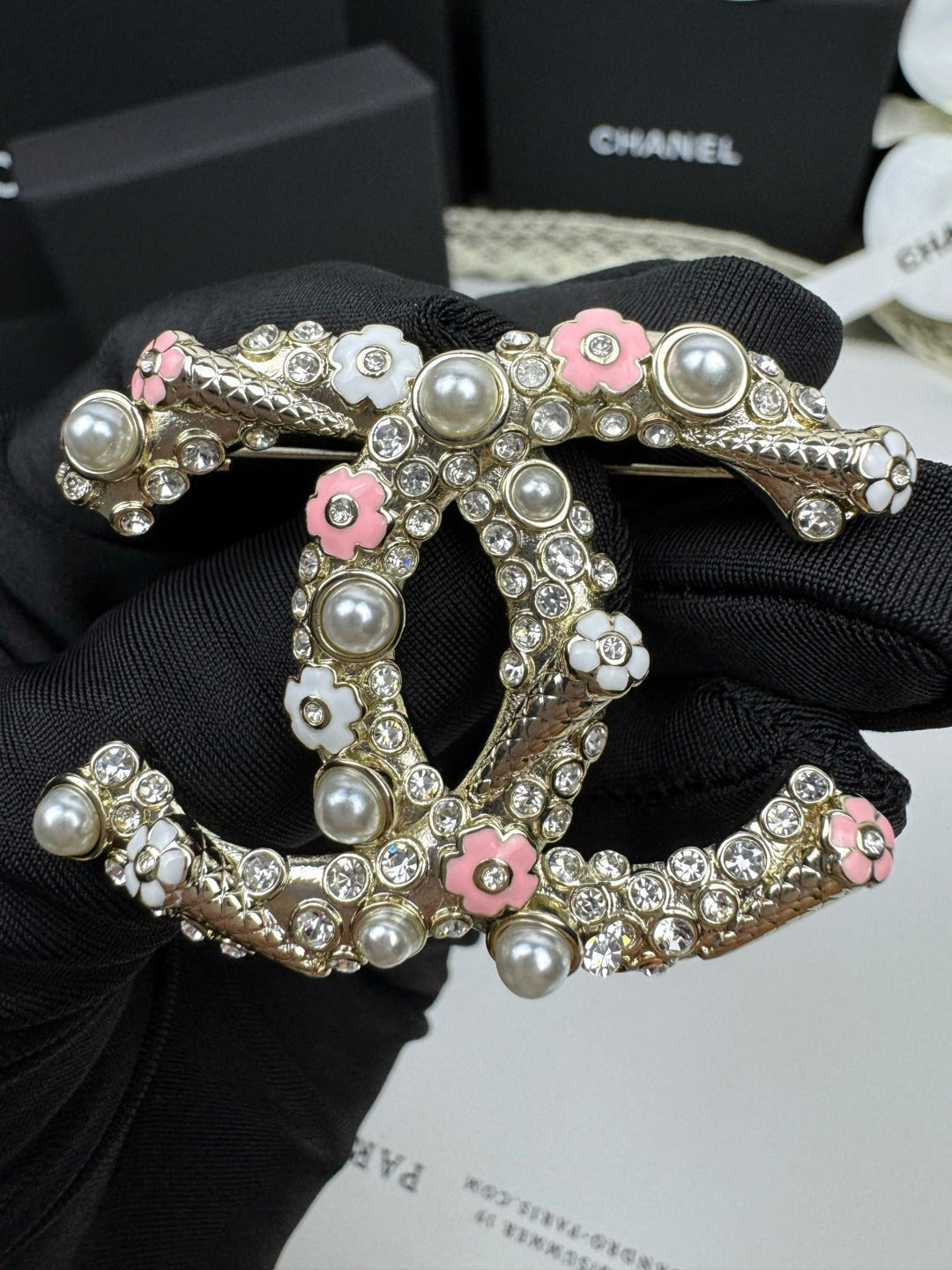 [Ornora Jewelry]26C Pink-White Enamel Ice Cream Cone Double C Brooch
