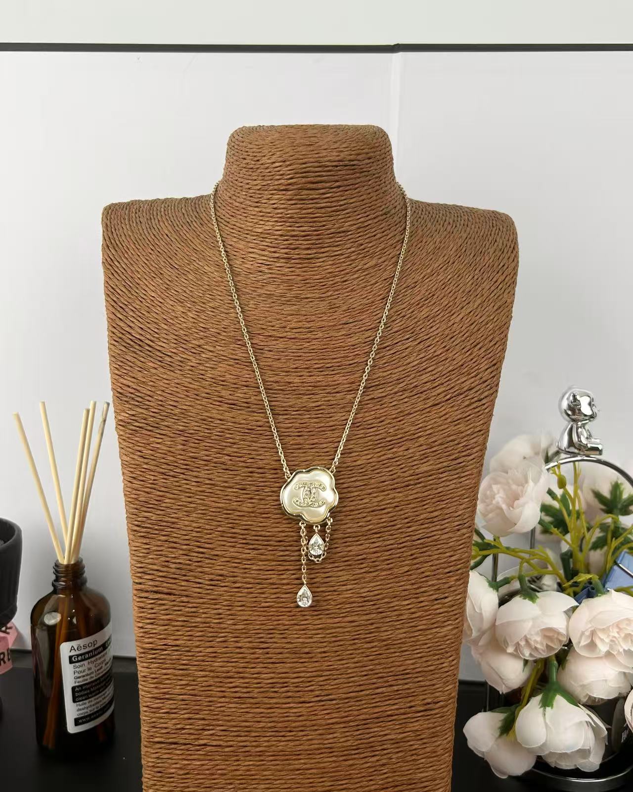 [Ornora Jewelry]Cloud Pearl Mother-of-Pearl Diamond Chain Pendant Necklace