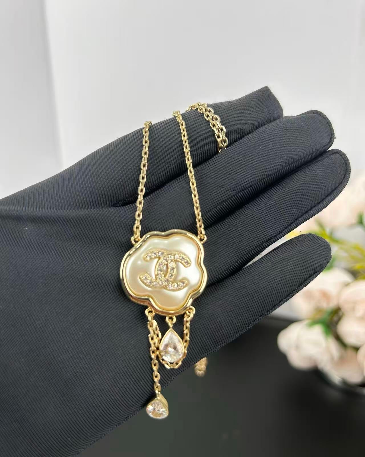 [Ornora Jewelry]Cloud Pearl Mother-of-Pearl Diamond Chain Pendant Necklace