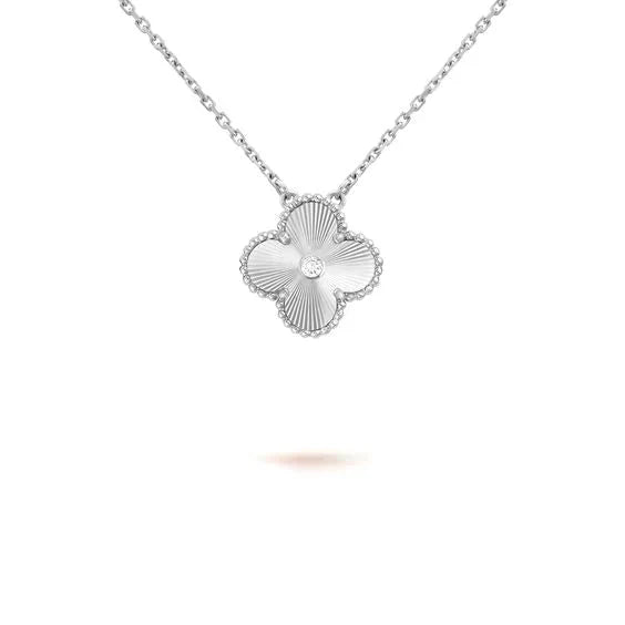 [Ornora Jewelry]CLOVER  15MM DIAMOND LASER NECKLACE SILVER