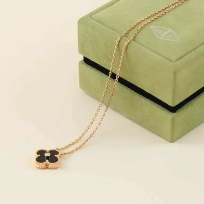 [Ornora Jewelry]CLOVER 15MM DIAMOND ONYX NECKLACE