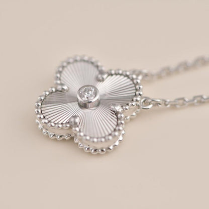 [Ornora Jewelry]CLOVER  15MM DIAMOND LASER NECKLACE SILVER
