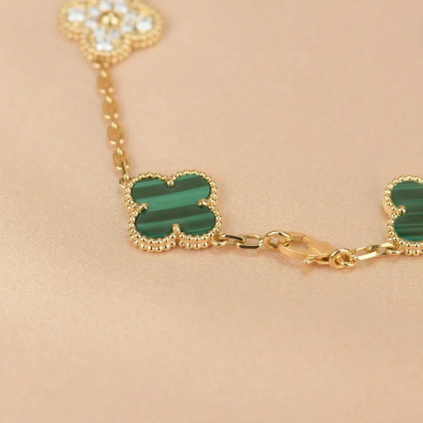 [Ornora Jewelry] CLOVER 5 MOTIF MALACHITE BRACELET COLLECTION