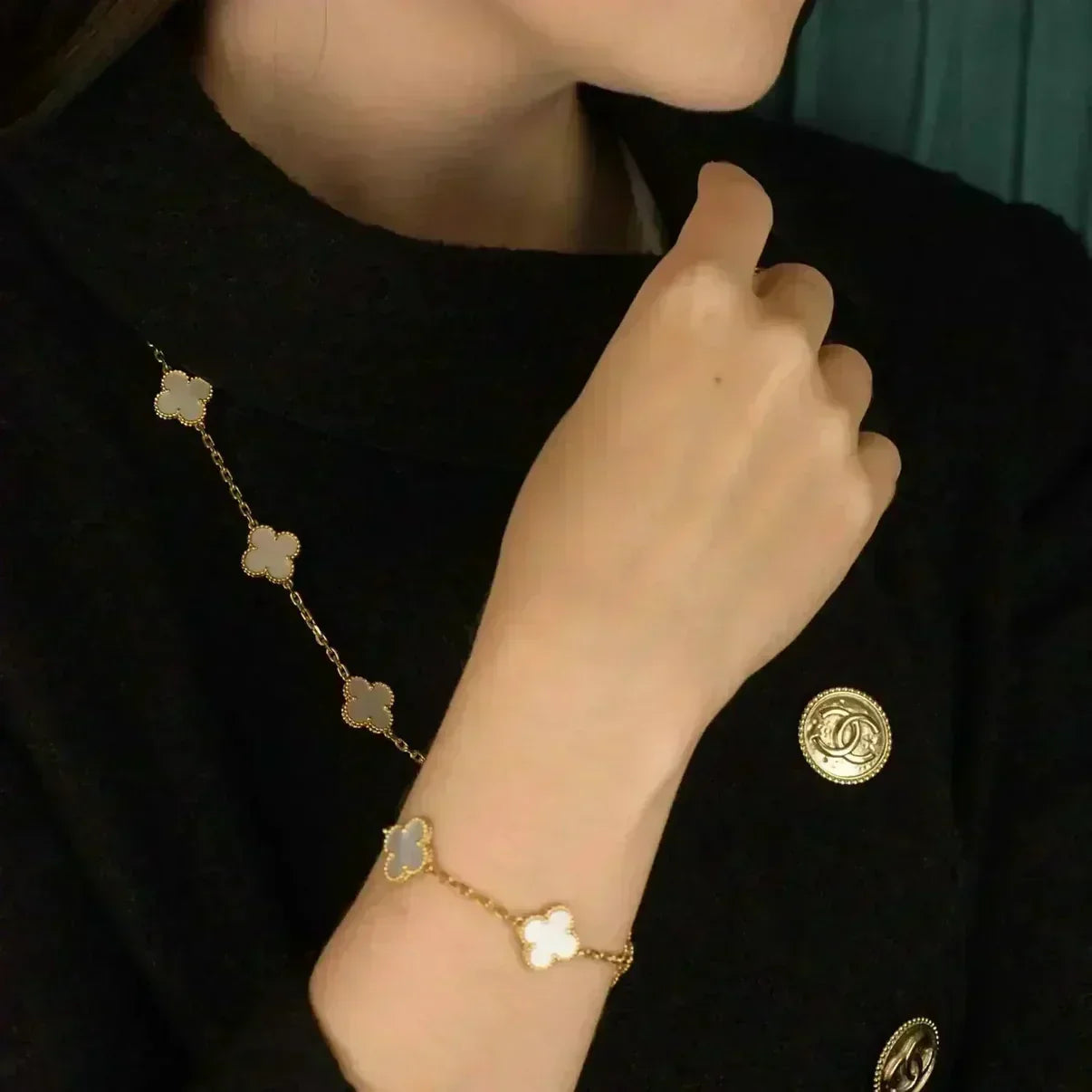 [Ornora Jewelry]CLOVER WHITE PEARL MOP 5 MOTIF BRACELET COLLECTION