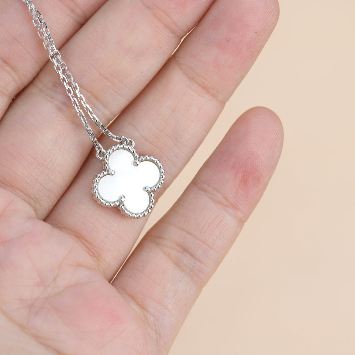 [Ornora Jewelry]CLOVER  15MM WHITE MOTHER-OF-PEARL SILVER