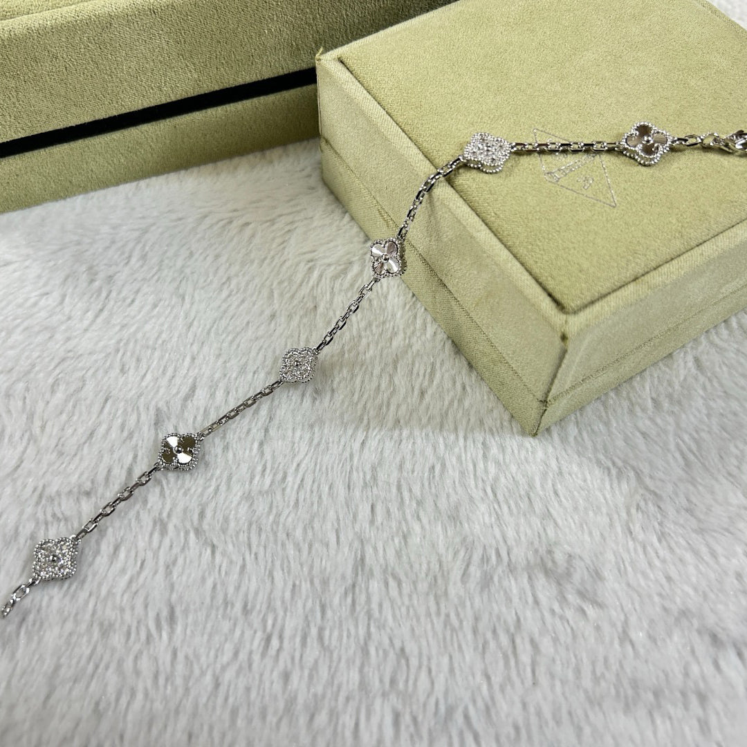 [Ornora Jewelry]CLOVER 6 MOTIF DIAMOND LASER BRACELET
