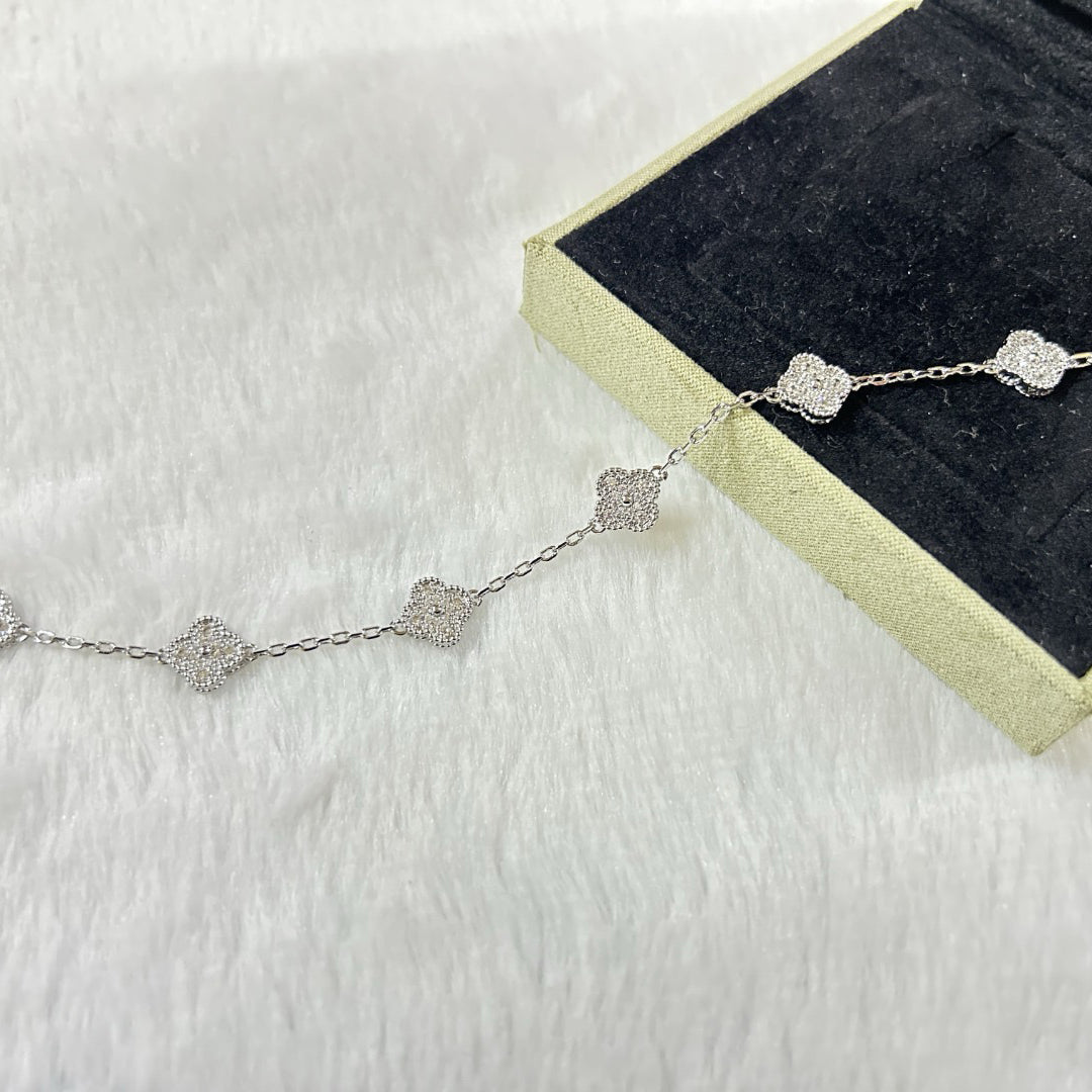 [Ornora Jewelry]CLOVER 6 MOTIF DIAMOND BRACELET