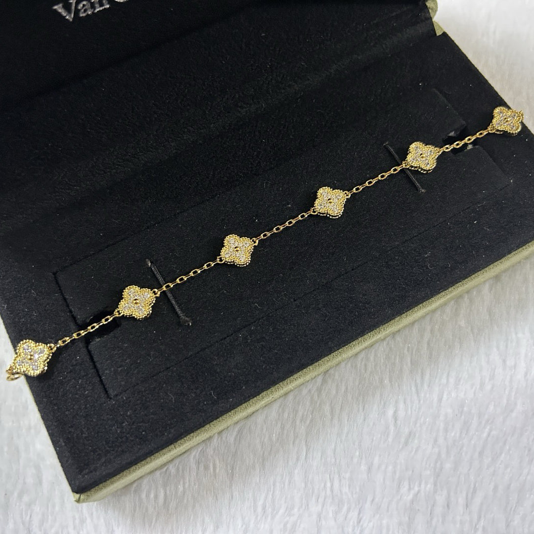 [Ornora Jewelry]CLOVER 6 MOTIF DIAMOND BRACELET