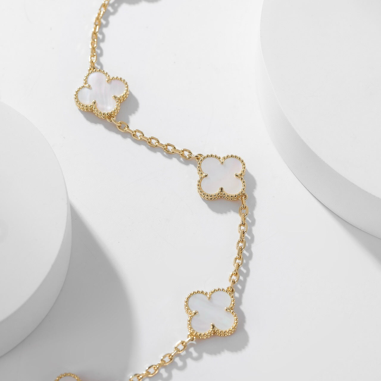 [Ornora Jewelry]CLOVER 10 MOTIFS WHITE MOTHER OF PEARL NECKLACE