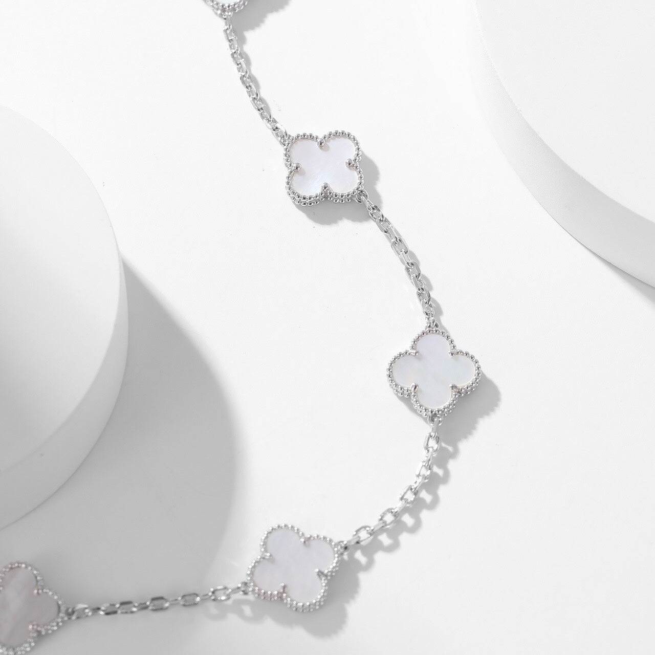 [Ornora Jewelry]CLOVER 10 MOTIFS WHITE MOTHER OF PEARL NECKLACE