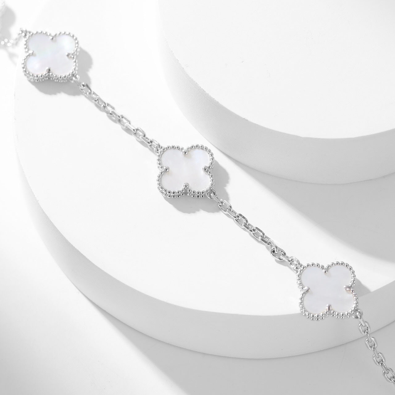 [Ornora Jewelry]CLOVER 10 MOTIFS WHITE MOTHER OF PEARL NECKLACE