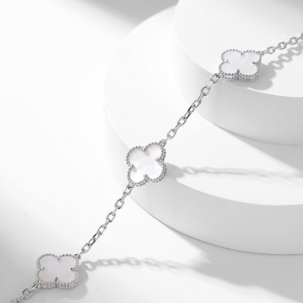 [Ornora Jewelry]CLOVER 10 MOTIFS WHITE MOTHER OF PEARL NECKLACE