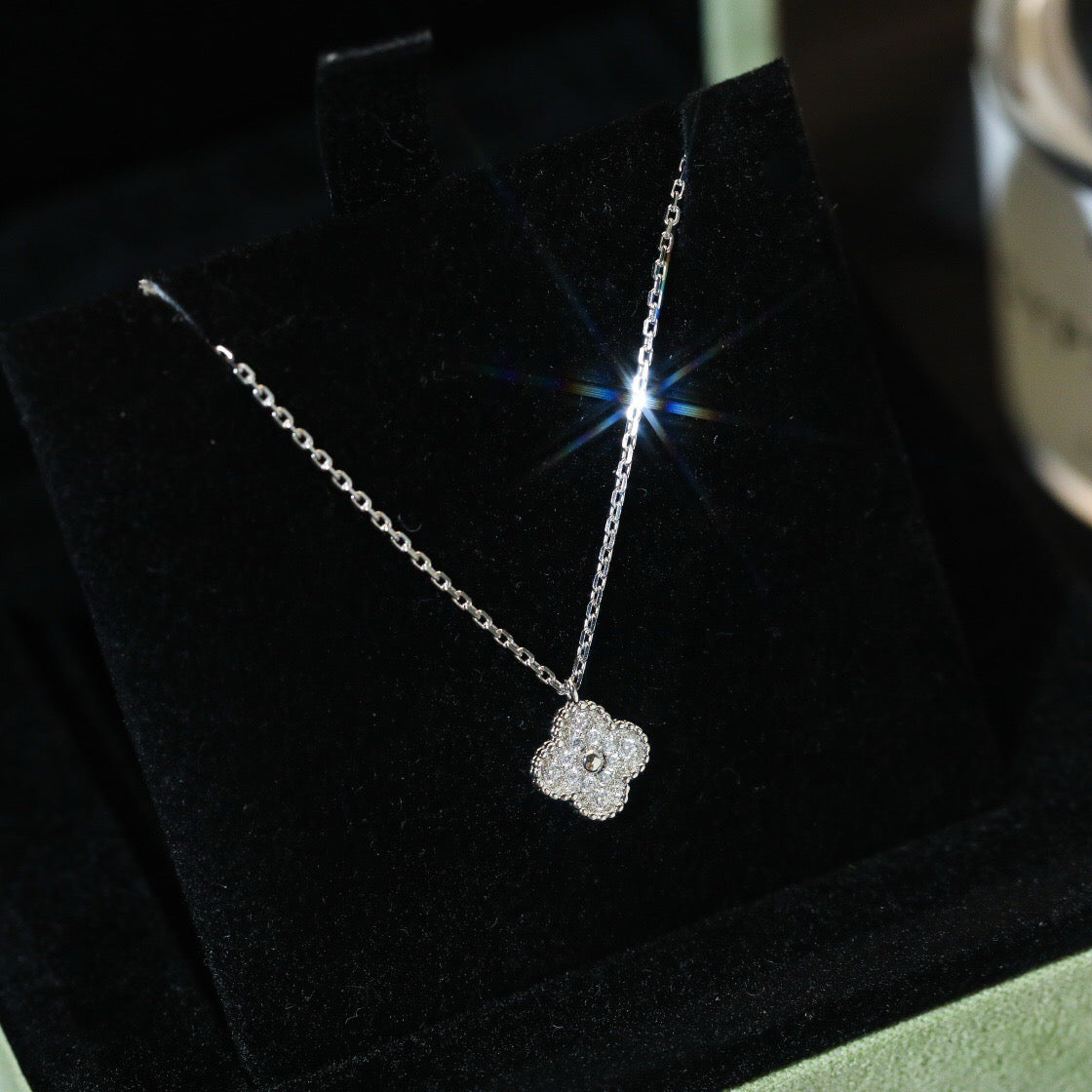 [Ornora Jewelry]CLOVER MINI 9.5MM PENDANT DIAMOND NECKLACE