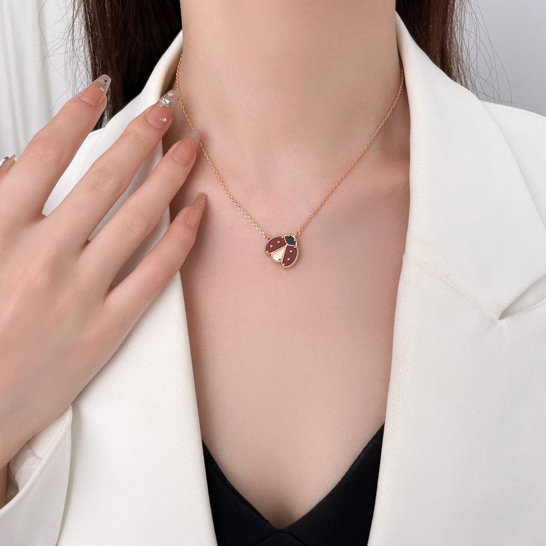 [Ornora Jewelry]LUCKY  CARNELIANS LADYBUG NECKLACE