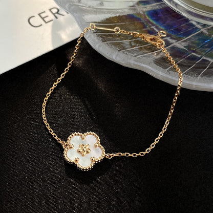 [Ornora Jewelry]LUCKY WHITE MOP PLUM BLOSSOM  BRACELET