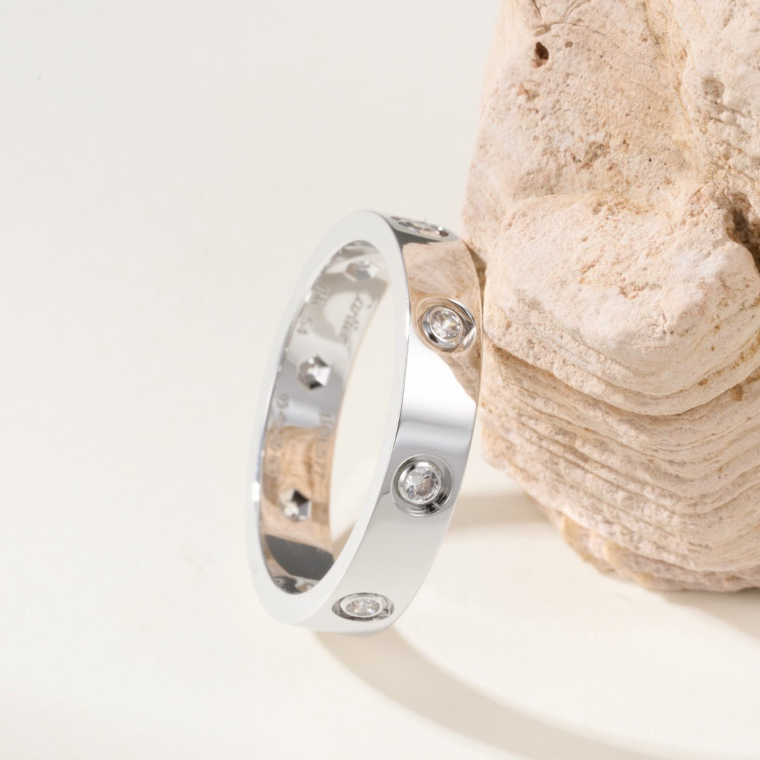 [Ornora Jewelry]LOVE 4MM 8 DIAMOND RING