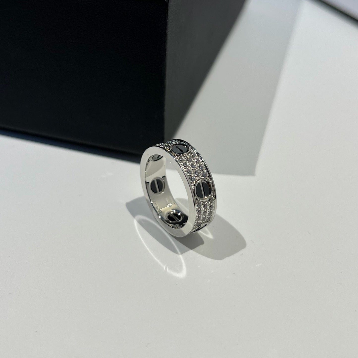 [Ornora Jewelry]LOVE RING 5.5MM DIAMONDS PAVED CERAMIC