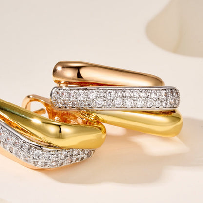 [Ornora Jewelry]TRINITY HALF DIAMOND  CUSHION EARRINGS
