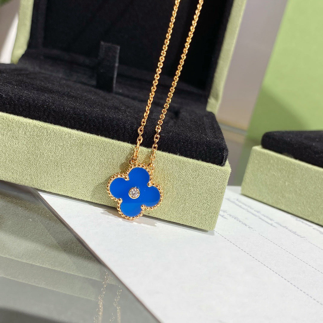 [Ornora Jewelry]CLOVER 15MM DIAMOND AND BLUE AGATE NECKLACE