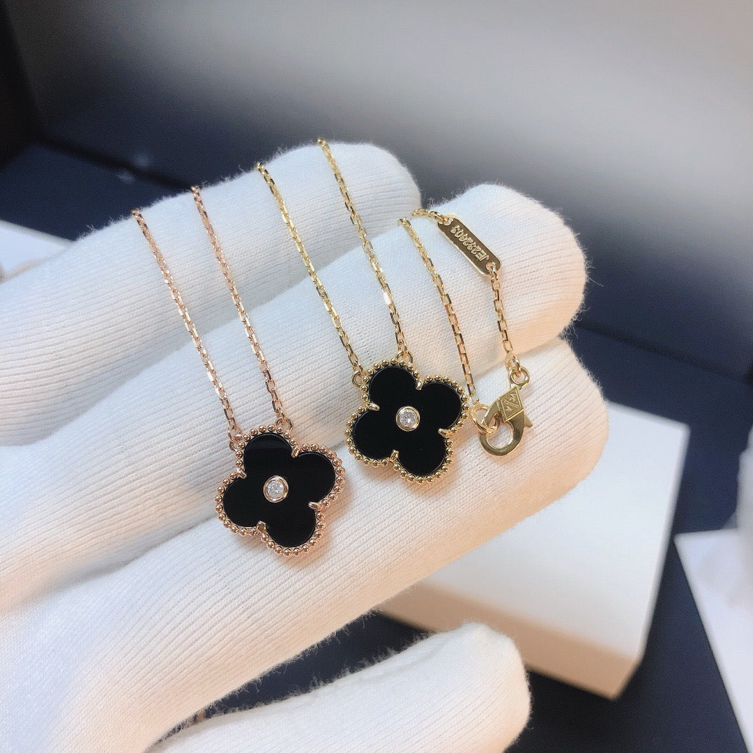 [Ornora Jewelry]CLOVER 15MM DIAMOND ONYX NECKLACE