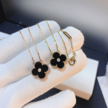 [Ornora Jewelry]CLOVER 15MM DIAMOND ONYX NECKLACE