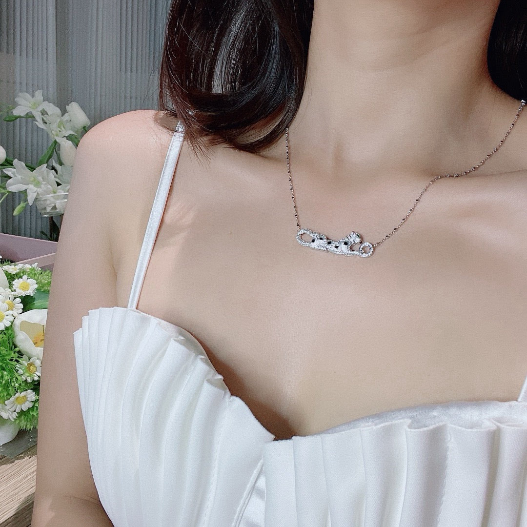 [Ornora Jewelry]PANTHERE PAVED DIAMOND NECKLACE