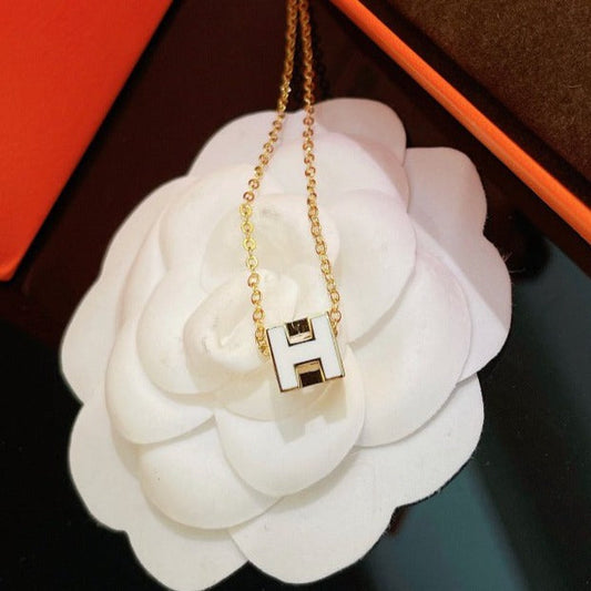 [Ornora Jewelry]H WHITE SQUARE GOLD NECKLACE