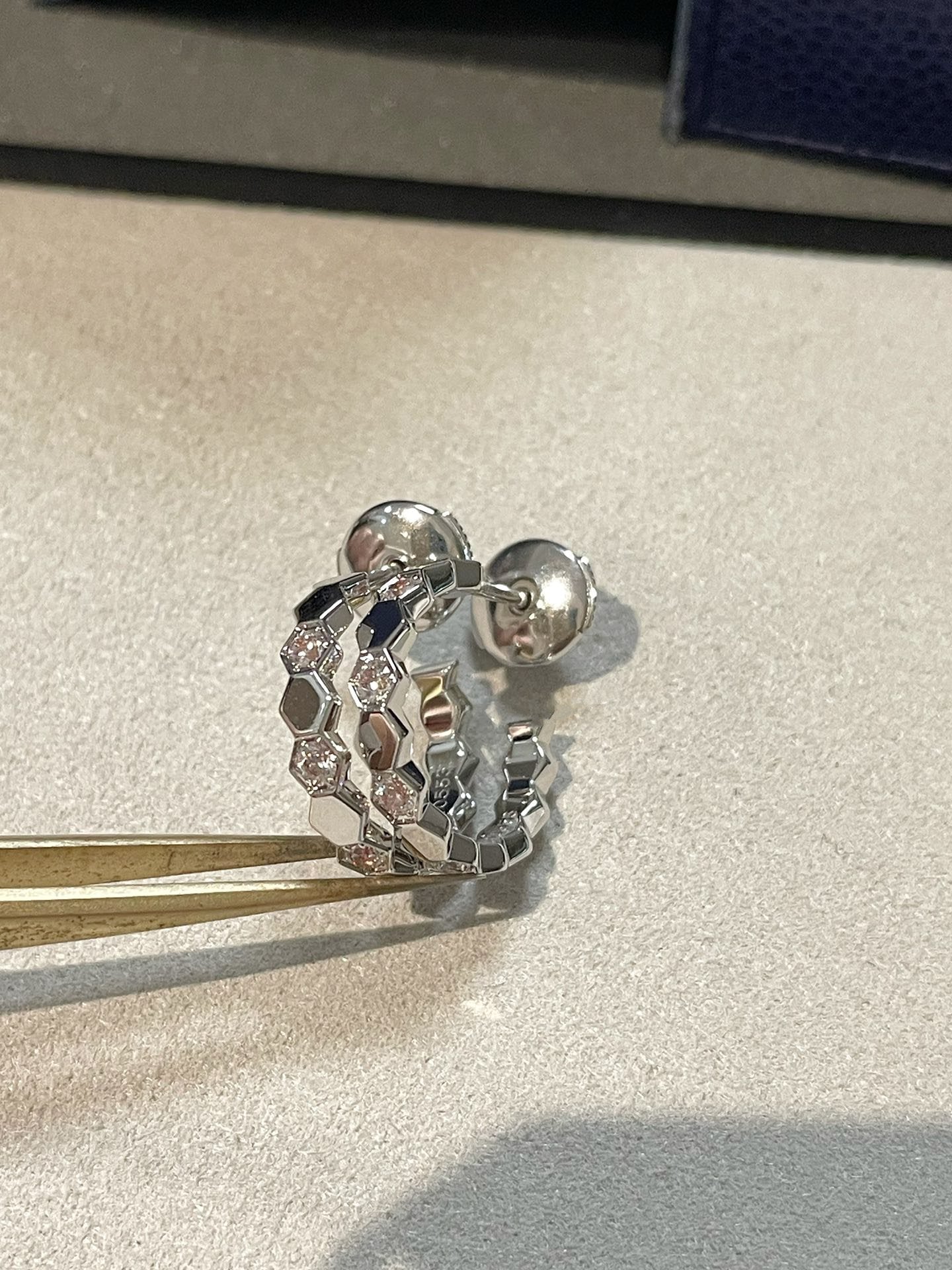 [Ornora Jewelry]Hollow Design Four-Leaf Clover Flower Shape Ring