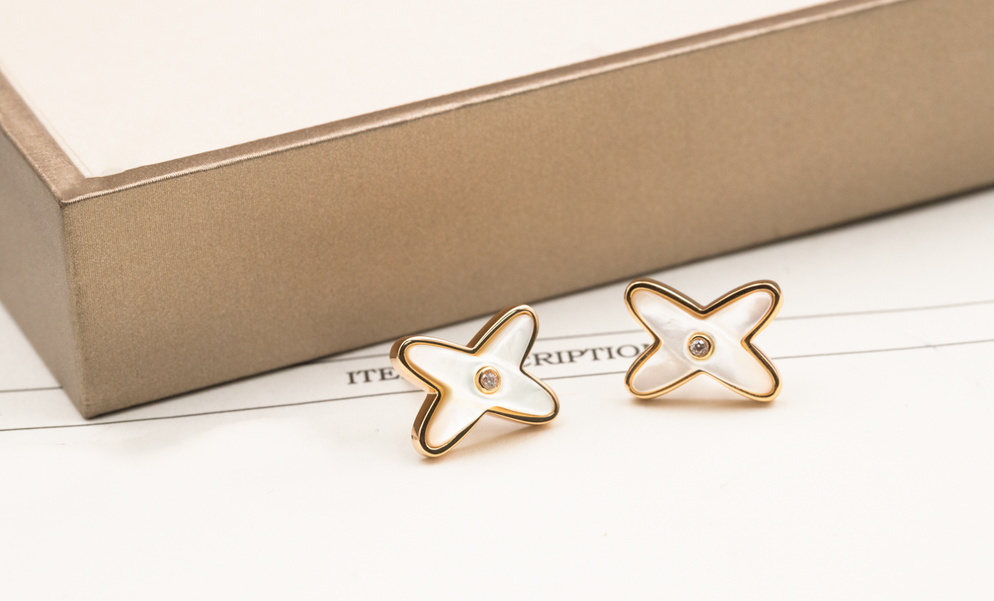 [Ornora Jewelry]JEUX DE WHITE MOP PINK GOLD DIAMOND EARRINGS