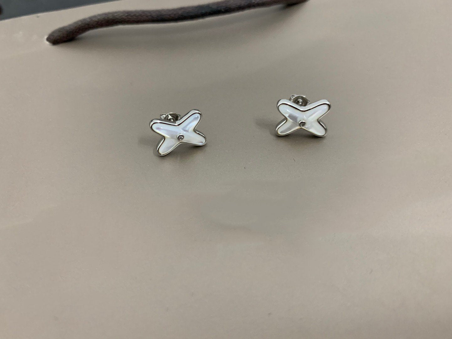 [Ornora Jewelry]JEUX DE WHITE MOP SILVER DIAMOND EARRINGS