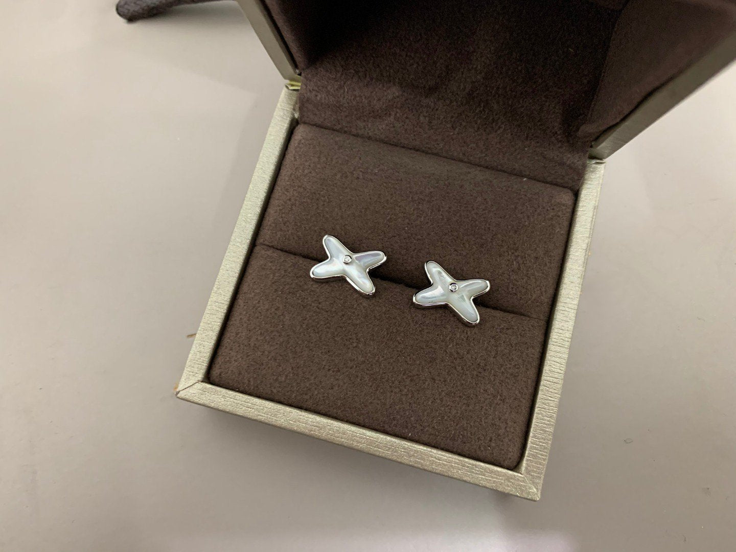 [Ornora Jewelry]JEUX DE WHITE MOP SILVER DIAMOND EARRINGS