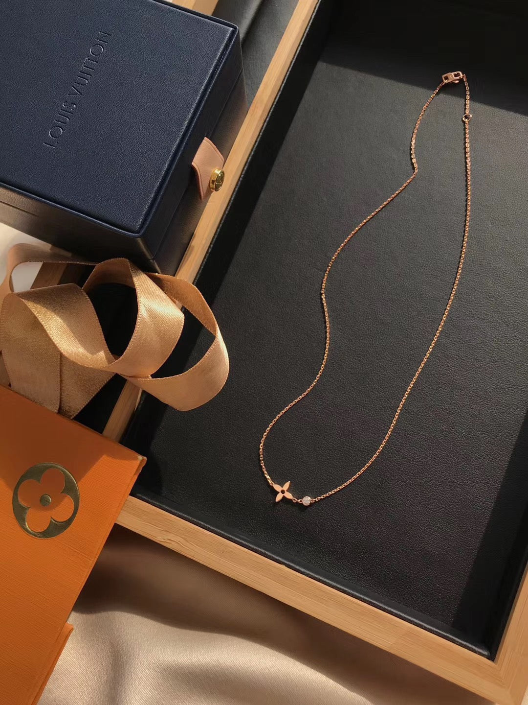[Ornora Jewelry]BLOSSOM PENDANT PINK GOLD AND DIAMOND