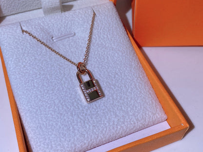 [Ornora Jewelry]HM ADVANCED NICHE LOCK HEAD NECKLACE DIAMONDS