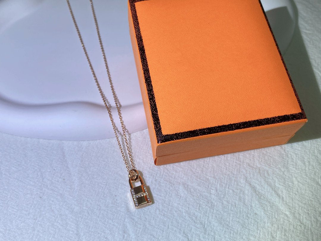 [Ornora Jewelry]HM ADVANCED NICHE LOCK HEAD NECKLACE DIAMONDS