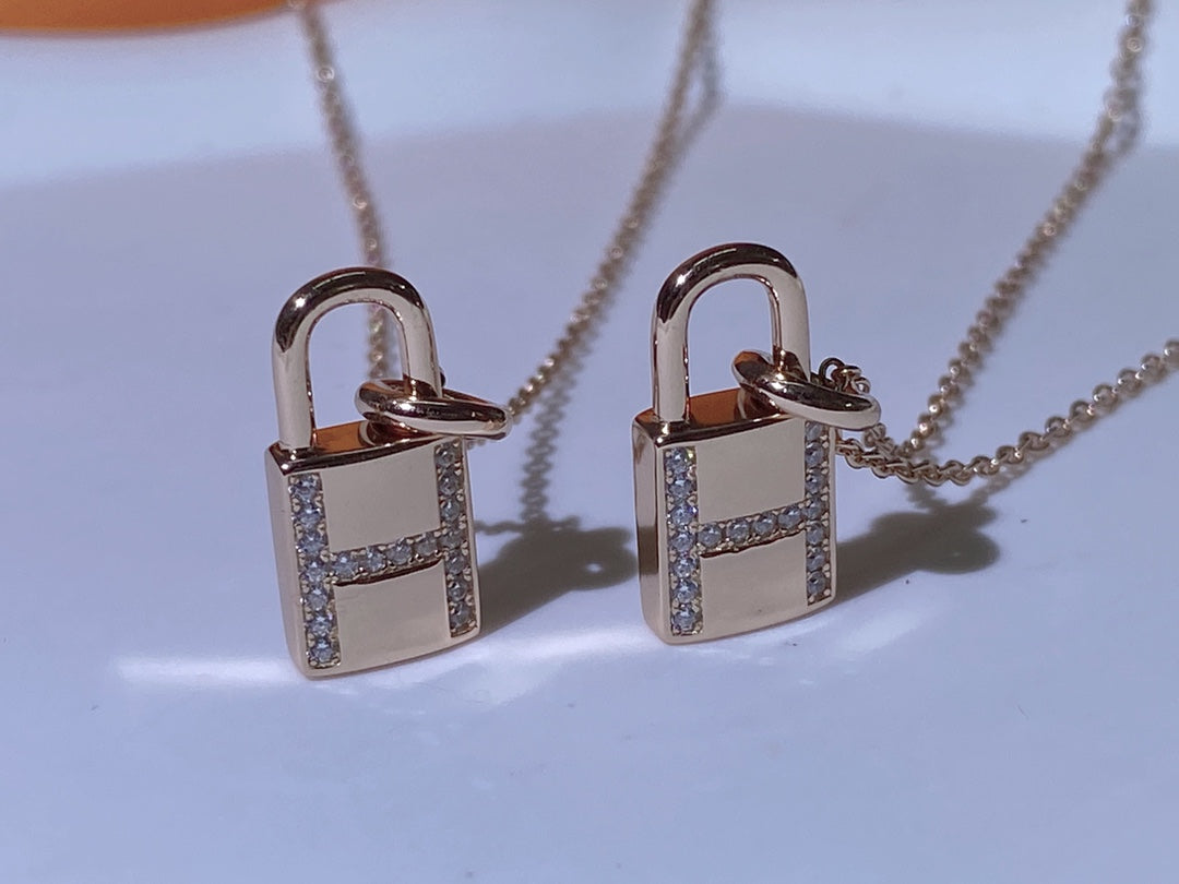 [Ornora Jewelry]HM ADVANCED NICHE LOCK HEAD NECKLACE DIAMONDS