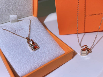 [Ornora Jewelry]HM ADVANCED NICHE LOCK HEAD NECKLACE DIAMONDS
