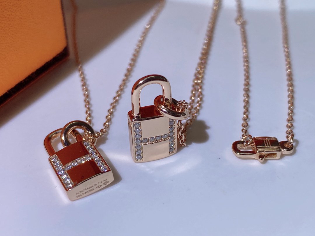 [Ornora Jewelry]HM ADVANCED NICHE LOCK HEAD NECKLACE DIAMONDS