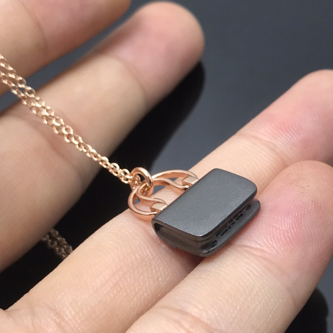 [Ornora Jewelry]WOMEN'S HM AMULETTES CONSTANCE PENDANT NECKLACE