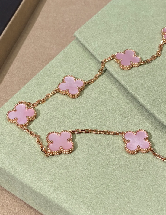 [Ornora Jewelry Jewellery] Pink Necklace with Ten Clover Designs