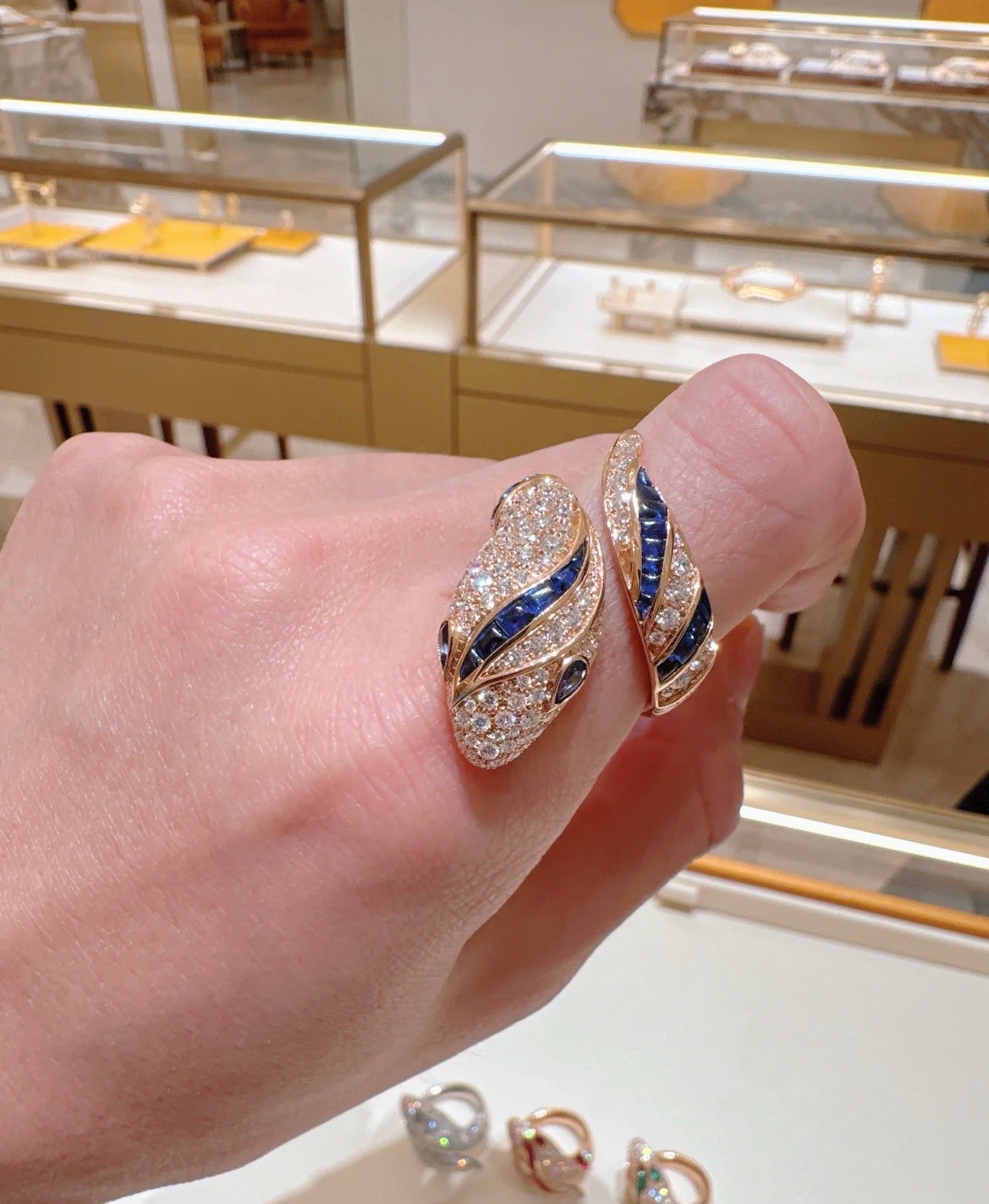 [Ornora Jewelry]BRAND NEW LUXURY BLUE SNAKE RING